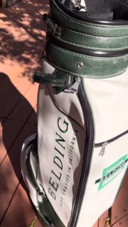 ECサイトの写真では黒っぽく見えますが濃いグリーンです😊

#daikanyamagolfclub #golfbag #belding #golf 
#dutyfreeshop #clubfitting #labgolfputters #pga 
#代官山ゴルフ倶楽部 #キャディバック #ゴルフバッグ 
#ヘッドカバー #メイドインアメリカ #バンドメイド 
#免税店 #ラブゴルフ正規販売店 #labgolf正規販売店 
#パターフィッティング #代官山