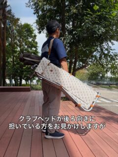 キャディバッグの担ぎ方😊

#代官山ゴルフ倶楽部 #ヘッドカバー #キャディバッグ 
#ゴルフバッグ #ラブゴルフ正規販売店