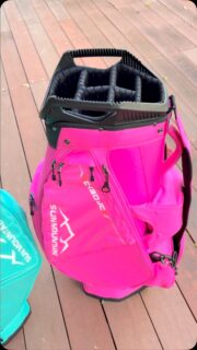 新色🩷🩵

#代官山ゴルフ倶楽部 #キャディバッグ #ヘッドカバー 
#ゴルフバッグ #labgolf正規販売店